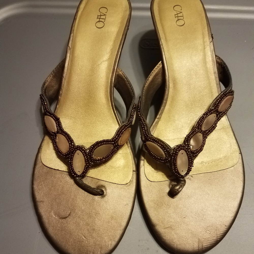 Shoe - Picture 1 of 3